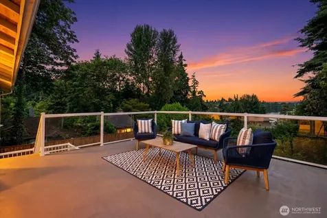 3006 89th Place SE Mercer Island WA 98040