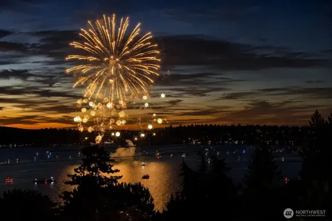 3006 89th Place SE Mercer Island WA 98040