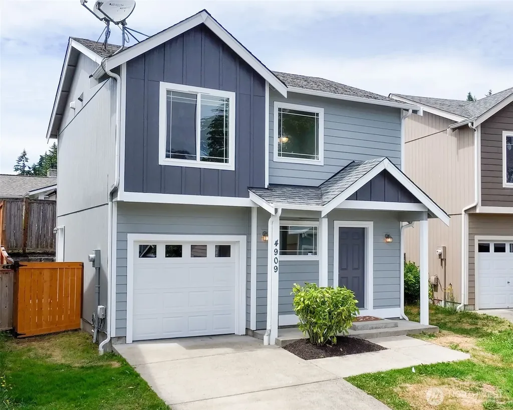 4909 Bowwood Circle NE Bremerton WA 98310