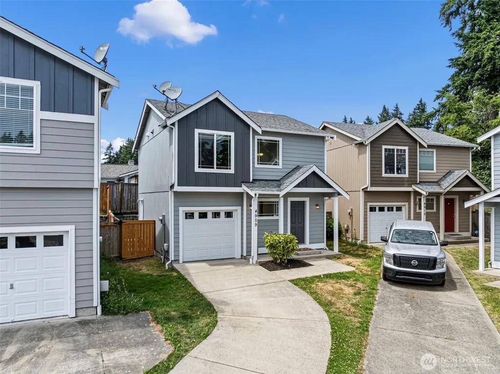4909 Bowwood Circle NE Bremerton WA 98310