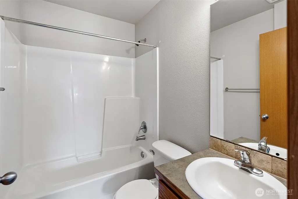 4909 Bowwood Circle NE Bremerton WA 98310