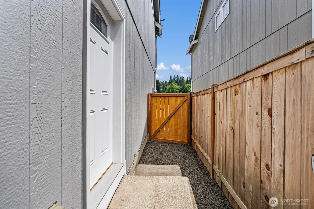 4909 Bowwood Circle NE Bremerton WA 98310