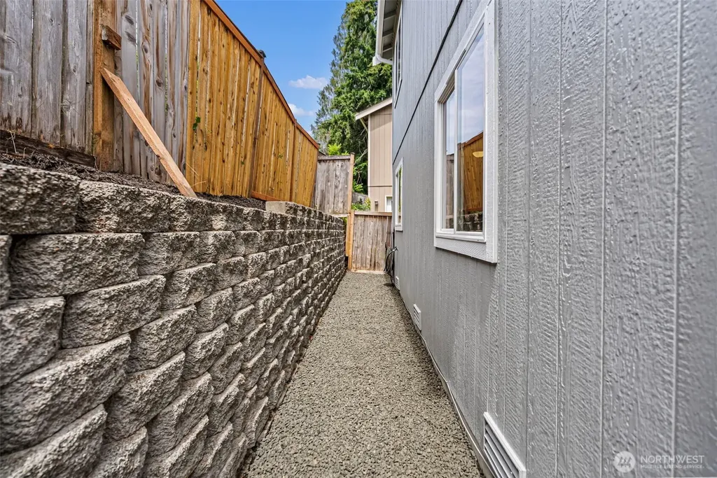4909 Bowwood Circle NE Bremerton WA 98310
