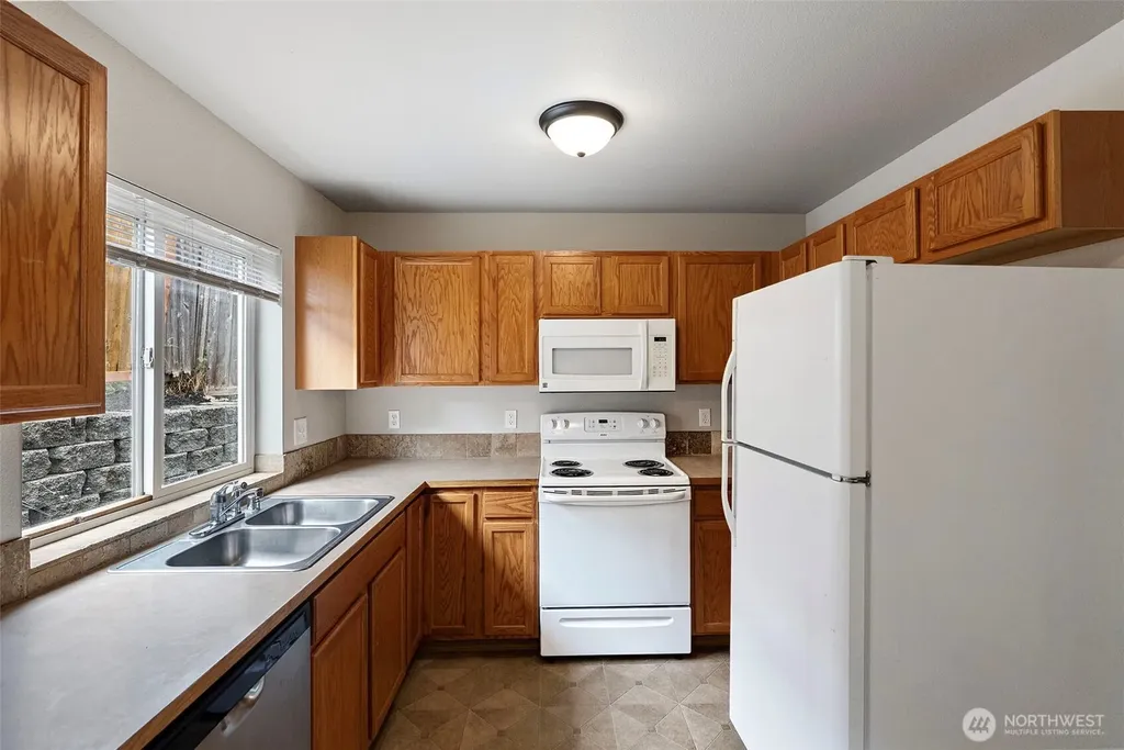 4909 Bowwood Circle NE Bremerton WA 98310