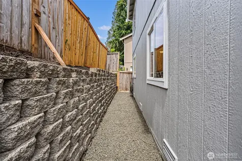 4909 Bowwood Circle NE Bremerton WA 98310