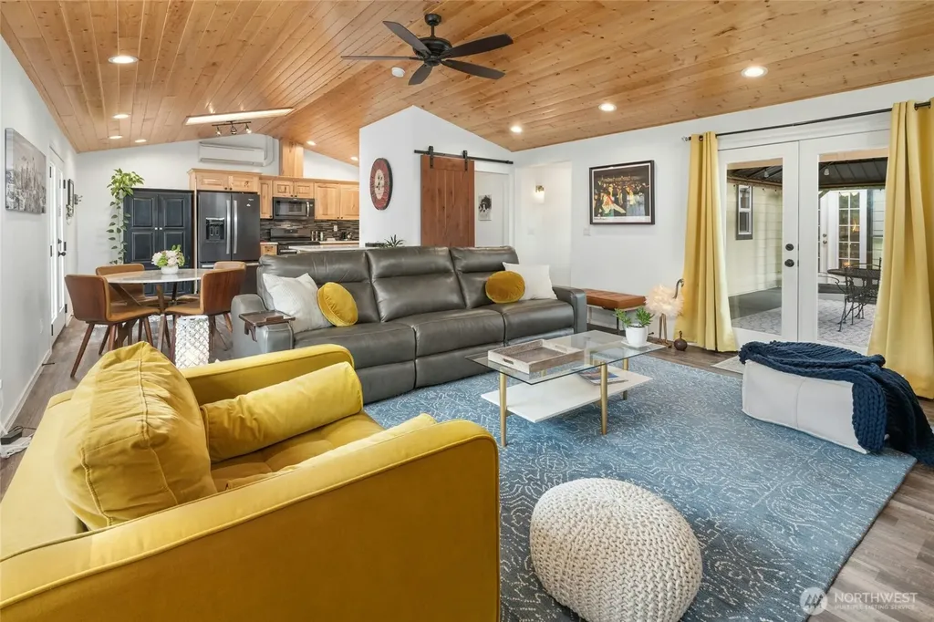 237 S 186th Street Burien WA 98148