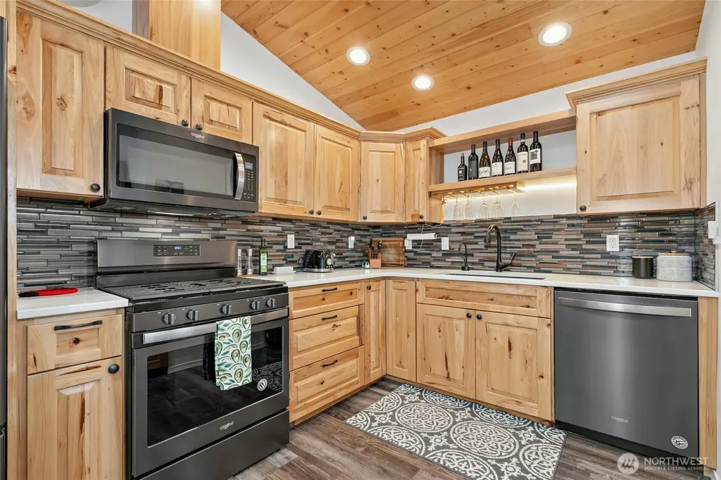 237 S 186th Street Burien WA 98148