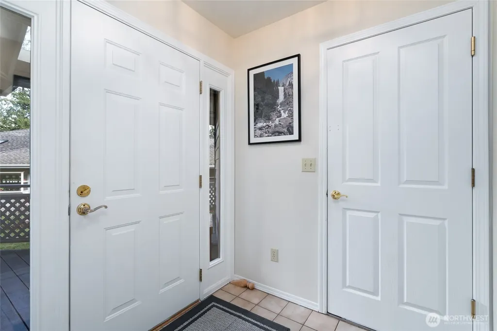 2108 Creekside Circle Anacortes WA 98221