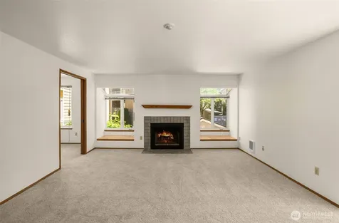 15816 NE Leary Way Redmond WA 98052