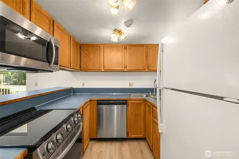 15816 NE Leary Way Redmond WA 98052