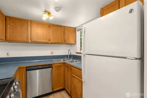15816 NE Leary Way Redmond WA 98052