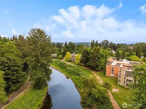 15816 NE Leary Way Redmond WA 98052
