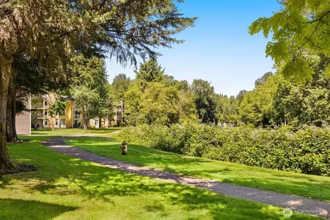 15816 NE Leary Way Redmond WA 98052