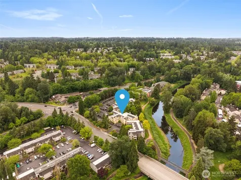 15816 NE Leary Way Redmond WA 98052