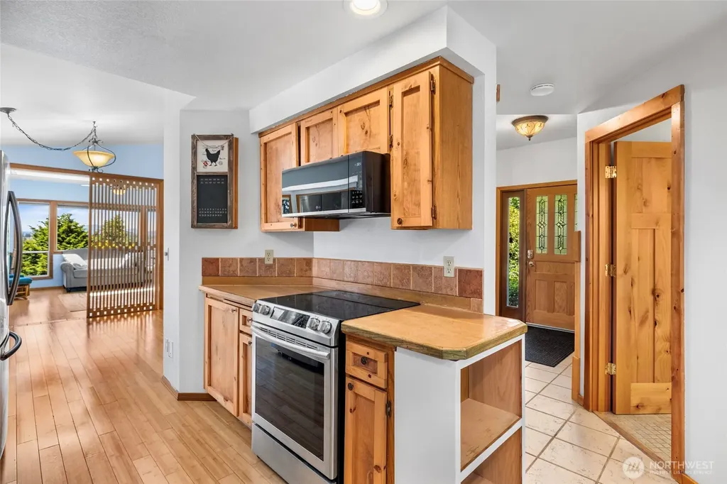 801 N Waugh Road Mount Vernon WA 98273