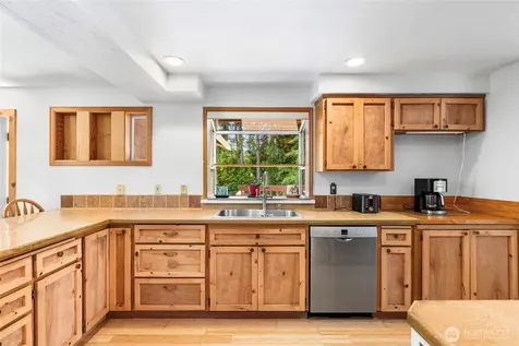 801 N Waugh Road Mount Vernon WA 98273