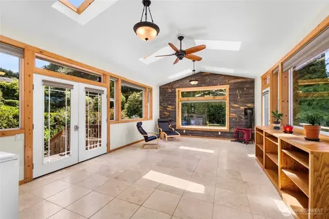 801 N Waugh Road Mount Vernon WA 98273