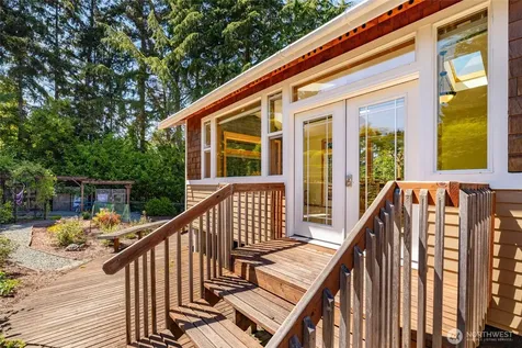 801 N Waugh Road Mount Vernon WA 98273