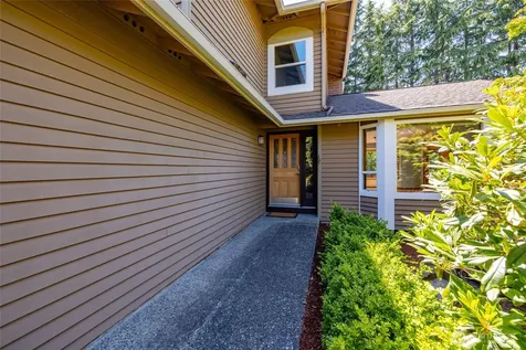 801 N Waugh Road Mount Vernon WA 98273