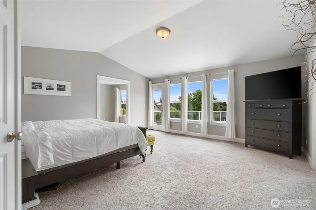 17845 Irwin Street SW Rochester WA 98579