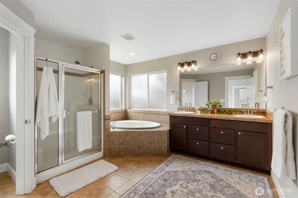 17845 Irwin Street SW Rochester WA 98579