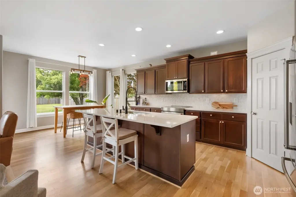 17845 Irwin Street SW Rochester WA 98579