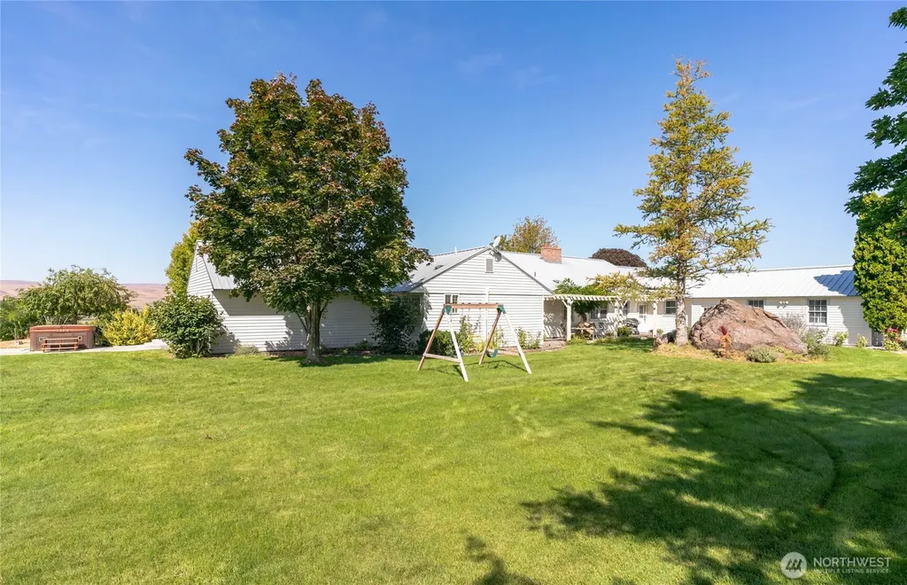 24635 Highway 243 S Mattawa WA 99349