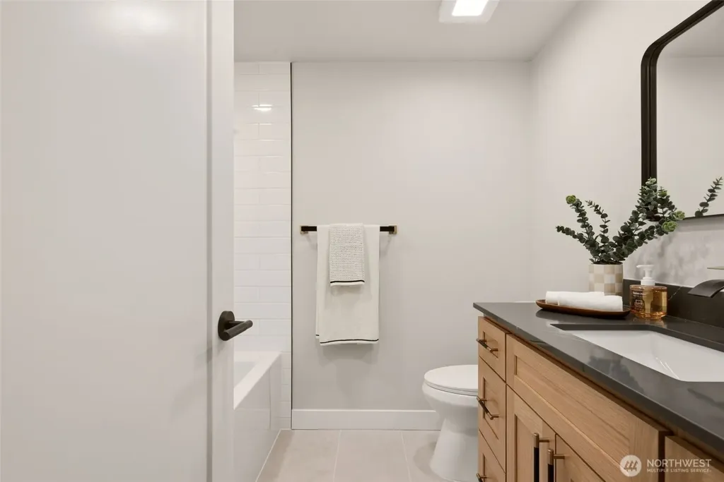502 23rd Avenue Milton WA 98354