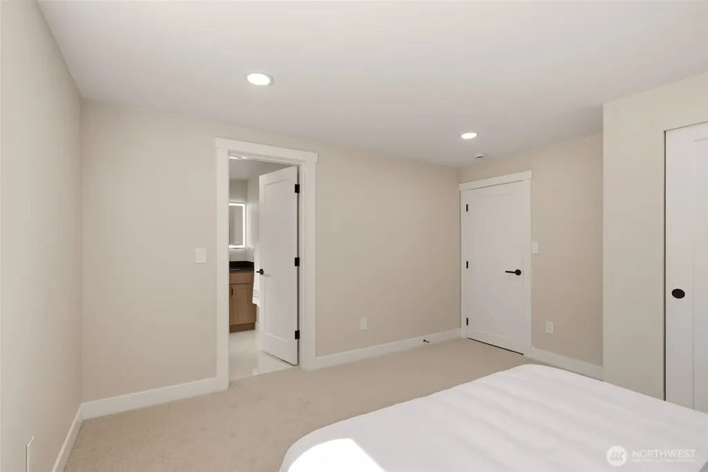 502 23rd Avenue Milton WA 98354