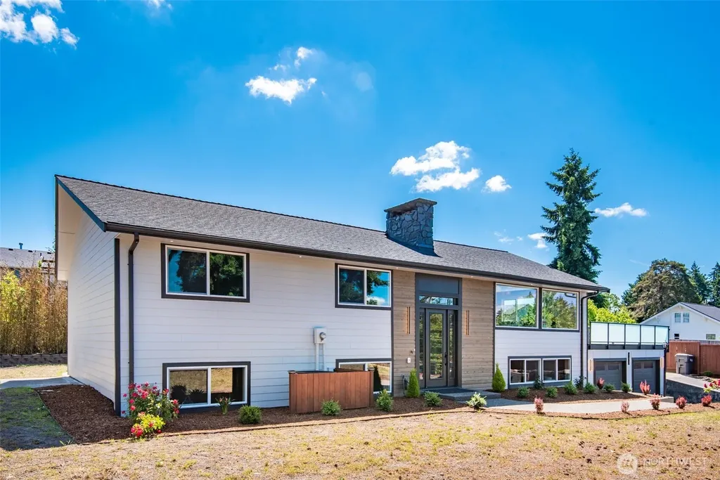 502 23rd Avenue Milton WA 98354
