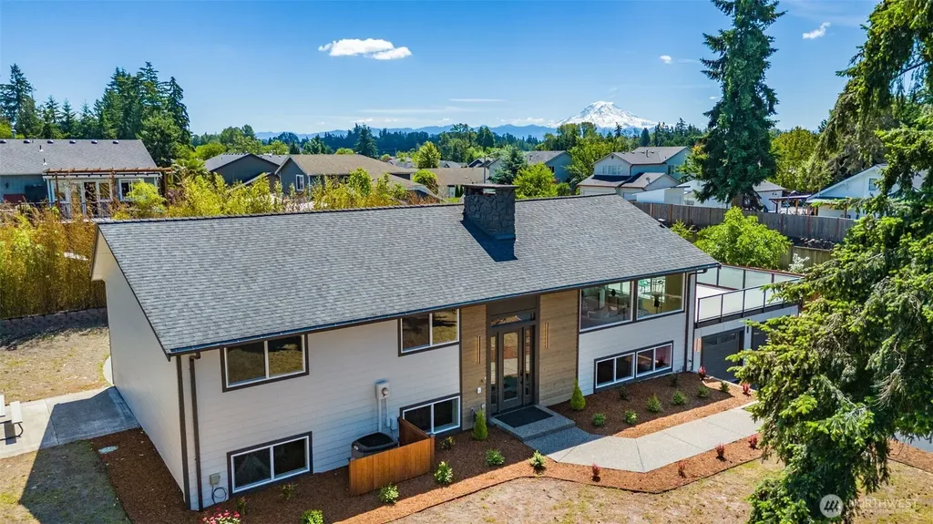 502 23rd Avenue Milton WA 98354