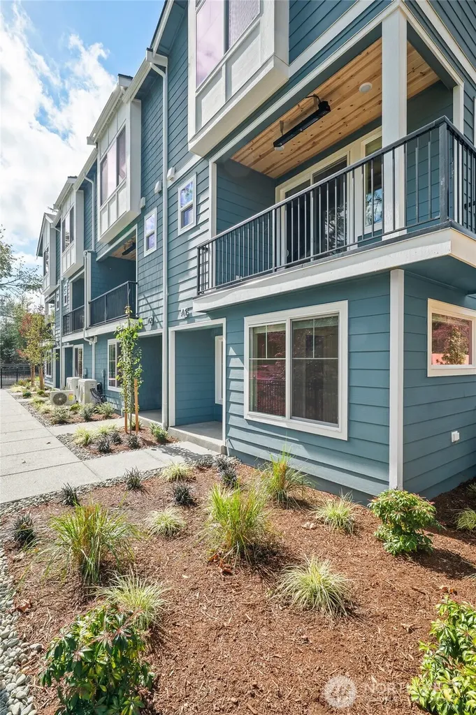 14424 Madison Way Lynnwood WA 98087
