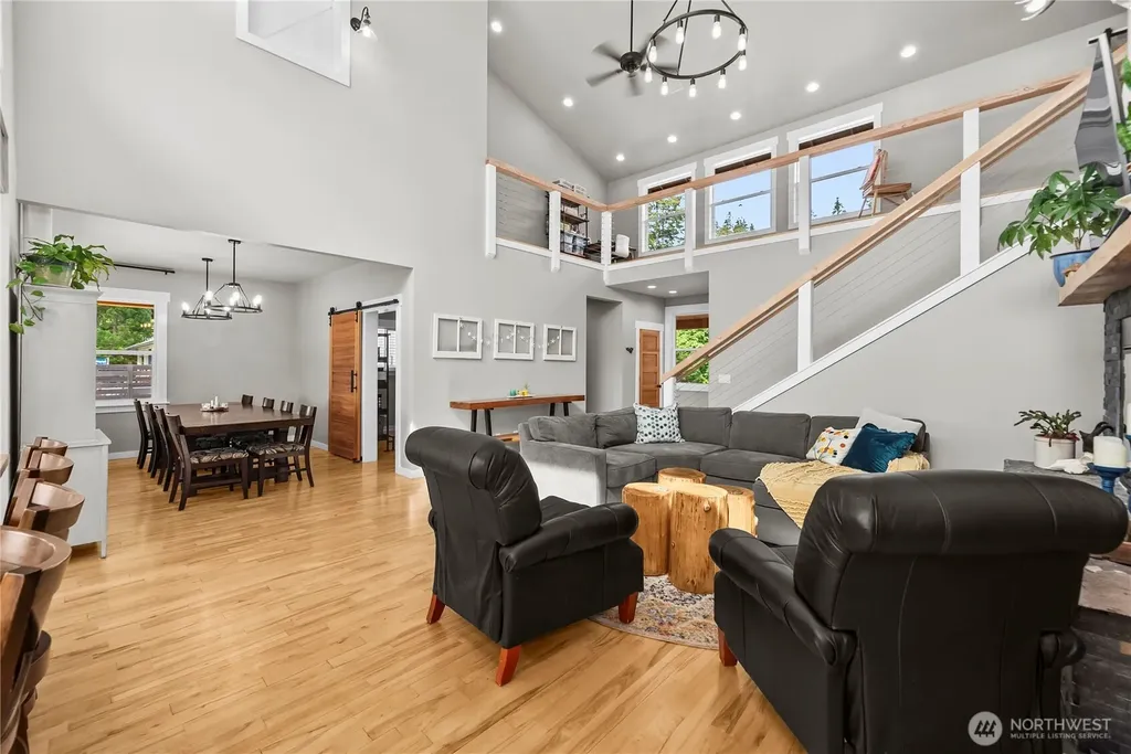 458 E Stretch Island Road S Grapeview WA 98546