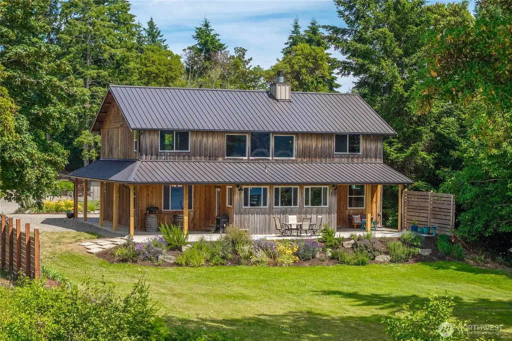 458 E Stretch Island Road S Grapeview WA 98546