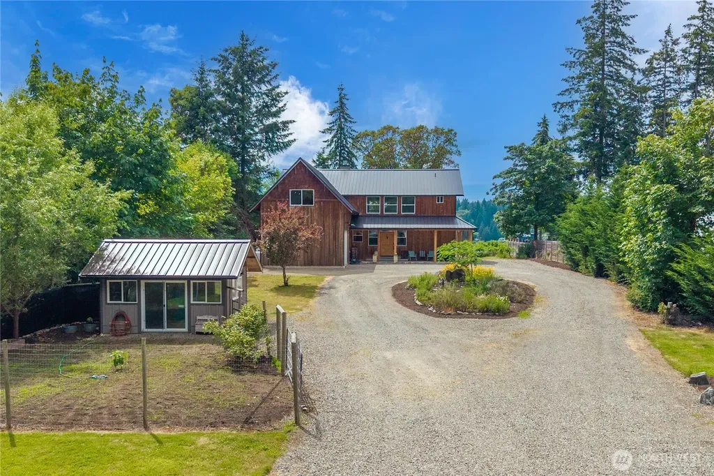 458 E Stretch Island Road S Grapeview WA 98546