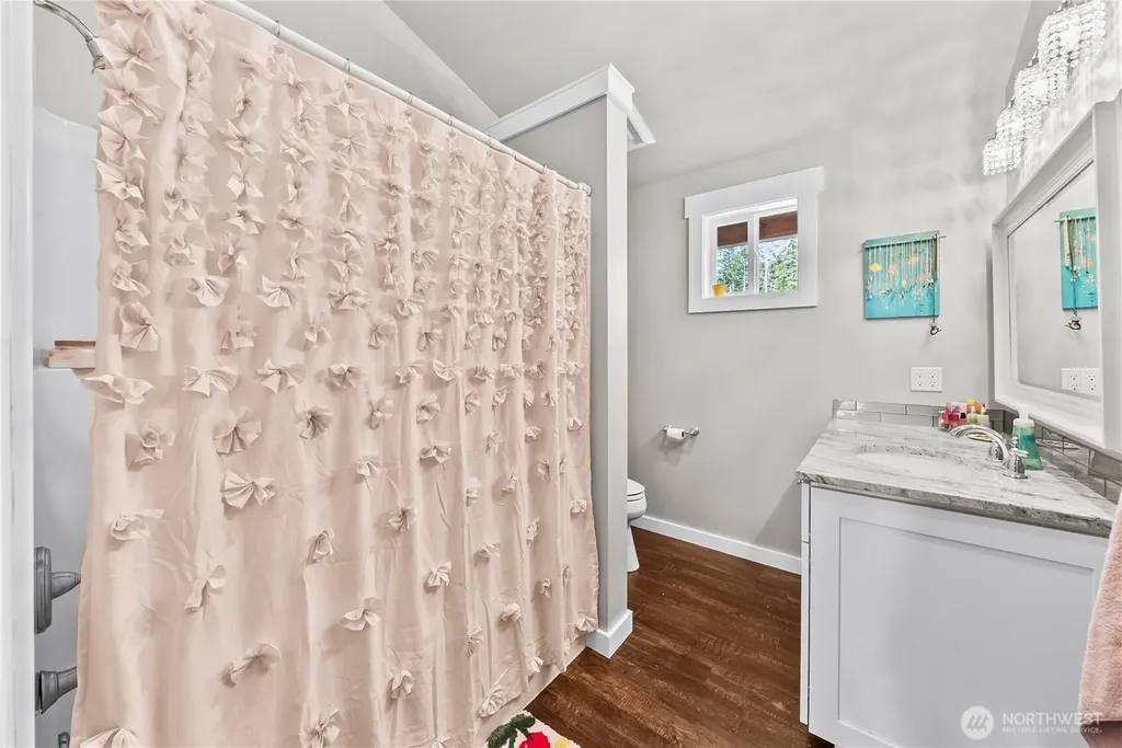 458 E Stretch Island Road S Grapeview WA 98546