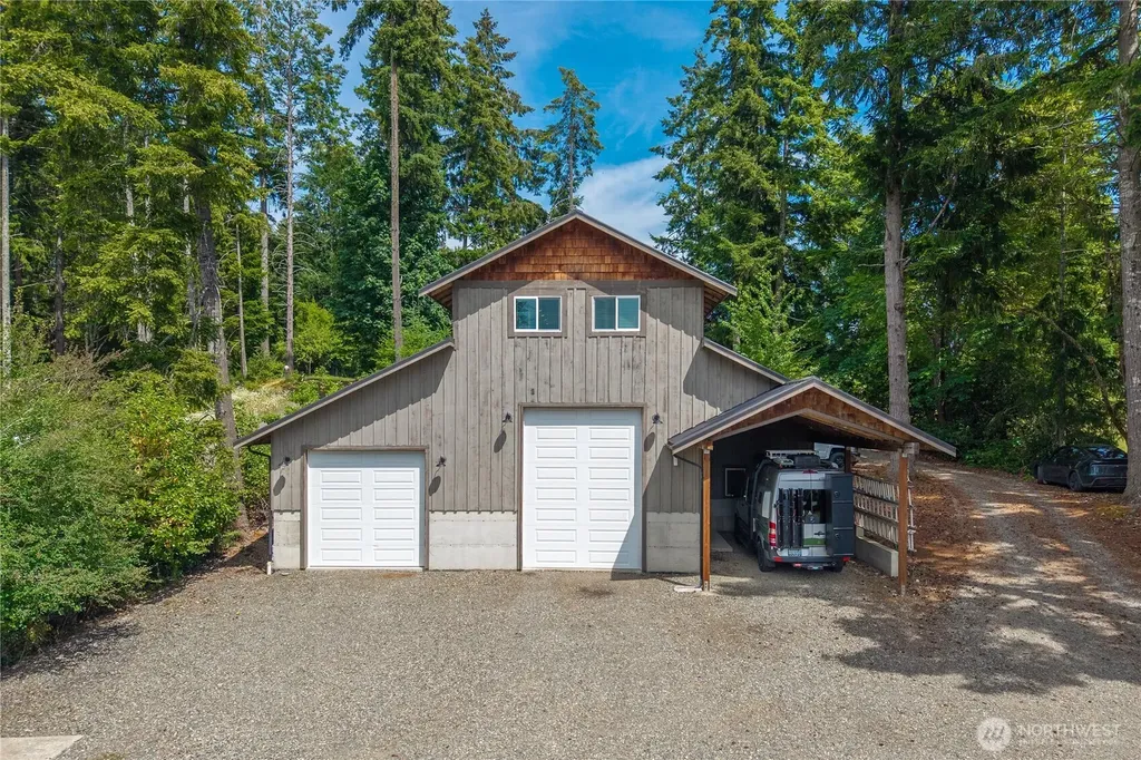 458 E Stretch Island Road S Grapeview WA 98546