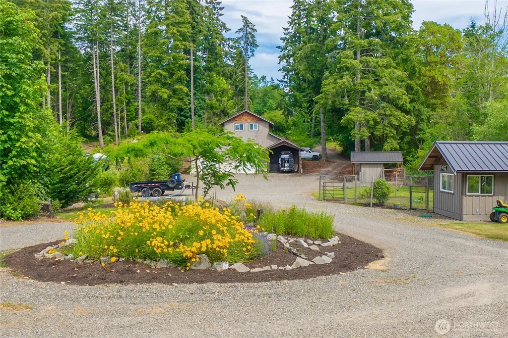 458 E Stretch Island Road S Grapeview WA 98546