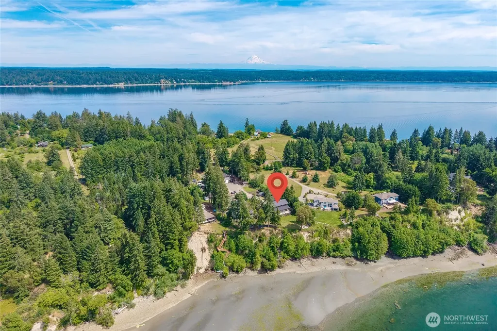 458 E Stretch Island Road S Grapeview WA 98546