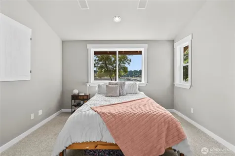 458 E Stretch Island Road S Grapeview WA 98546