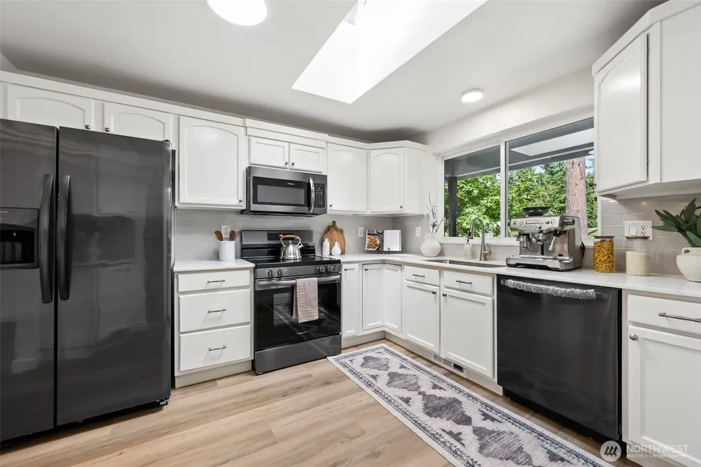 21715 N Clear Lake Boulevard SE Yelm WA 98597