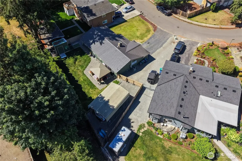 28504 23rd Avenue S Federal Way WA 98003