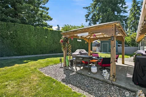 28504 23rd Avenue S Federal Way WA 98003