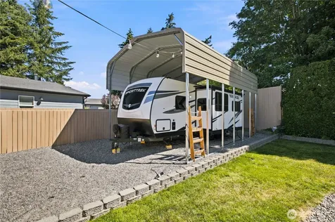 28504 23rd Avenue S Federal Way WA 98003