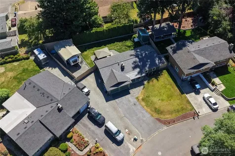 28504 23rd Avenue S Federal Way WA 98003