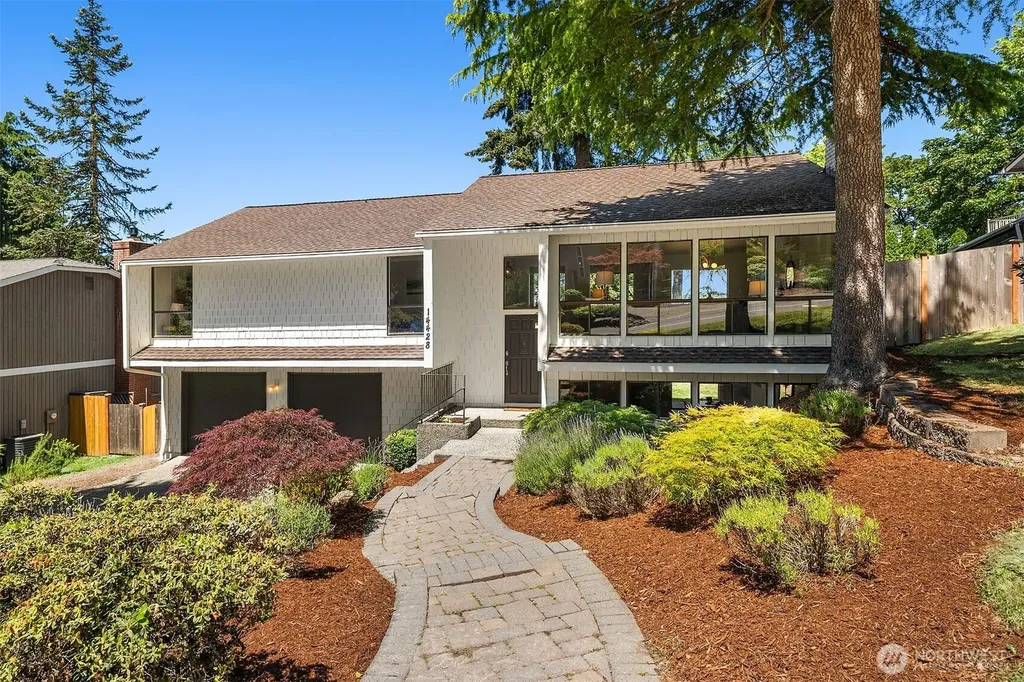 14428 SE 49th Street Bellevue WA 98006