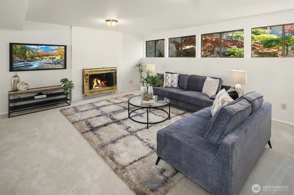 14428 SE 49th Street Bellevue WA 98006