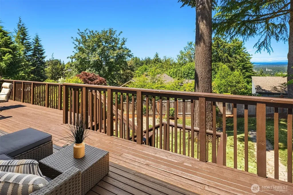14428 SE 49th Street Bellevue WA 98006