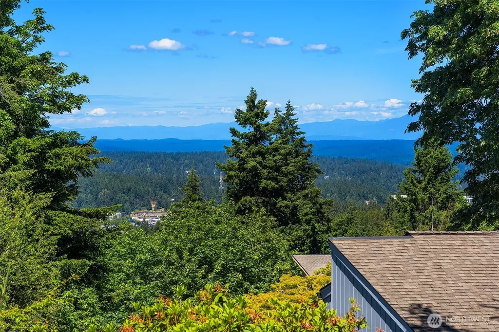 14428 SE 49th Street Bellevue WA 98006