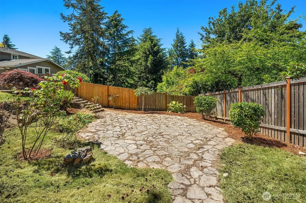 14428 SE 49th Street Bellevue WA 98006